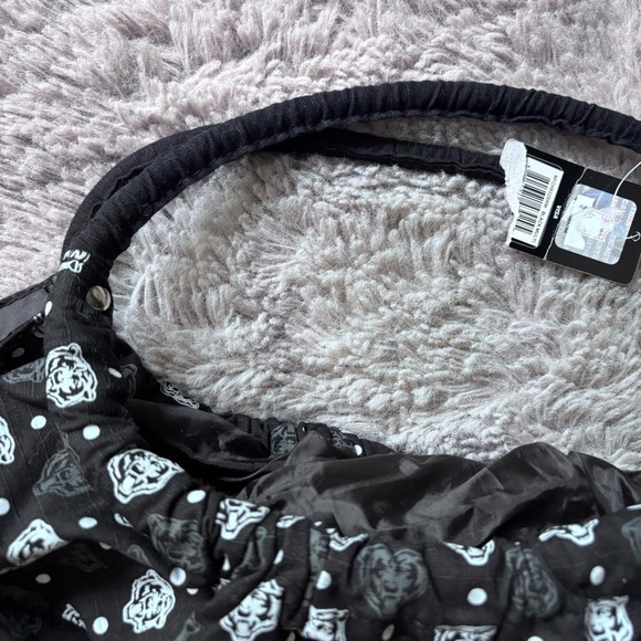 NWT Chicago Bears Black and White tote purse - Picture 2 of 7